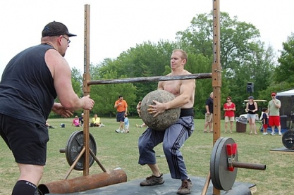 By stu_spivack (Jack Katz Memorial Strong Man Competition) [CC BY-SA 2.0 (http://creativecommons.org/licenses/by-sa/2.0)], via Wikimedia Commons